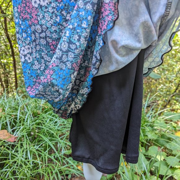 BCBG GENERATION Mesh Midi Cutout Dress in Blue Floral Print Size Medium New - Picture 5 of 9